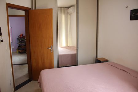 Casa à venda com 110m², 3 quartos e 2 vagasSuíte