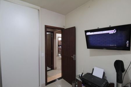 Apartamento à venda com 91m², 3 quartos e 2 vagasQuarto 2