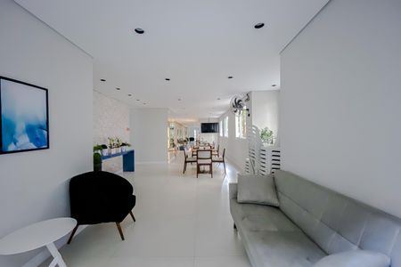 Apartamento para alugar com 44m², 2 quartos e sem vagaÁrea comum - Salão de festas