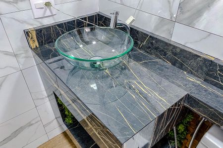 Apartamento para alugar com 44m², 2 quartos e sem vagaBanheiro