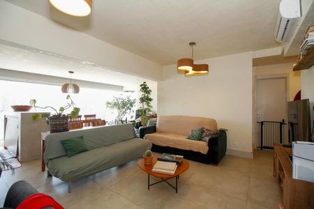 Apartamento à venda com 120m², 3 quartos e 2 vagasSala