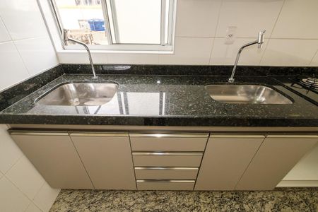 Apartamento para alugar com 55m², 2 quartos e 1 vagaCozinha