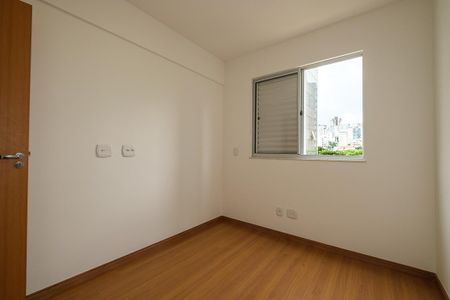 Apartamento para alugar com 55m², 2 quartos e 1 vagaQuarto 1