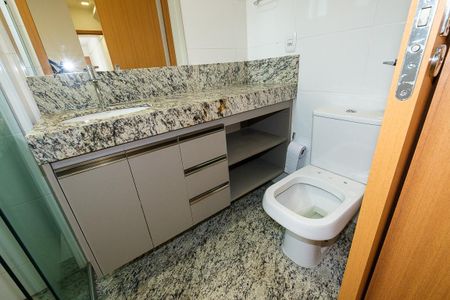 Apartamento para alugar com 55m², 2 quartos e 1 vagaBanheiro do Quarto 2