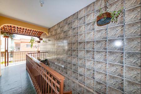 Casa à venda com 260m², 3 quartos e 4 vagas Casa à venda com 260m², 3 quartos e 4 vagasCorredor