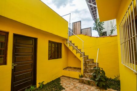 Casa à venda com 100m², 2 quartos e 2 vagas Casa à venda com 100m², 2 quartos e 2 vagasQuintal