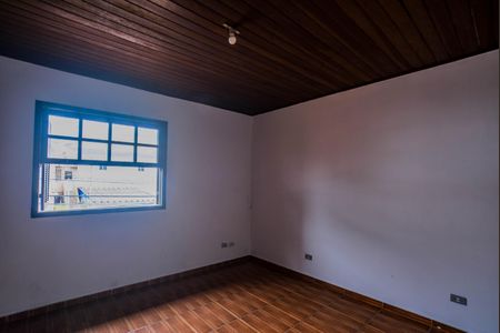 Casa à venda com 100m², 2 quartos e 2 vagas Casa à venda com 100m², 2 quartos e 2 vagasSuíte