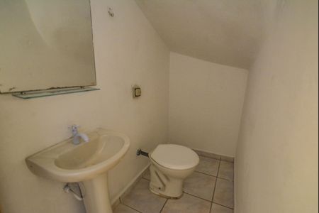 Casa à venda com 100m², 2 quartos e 2 vagas Casa à venda com 100m², 2 quartos e 2 vagasLavabo