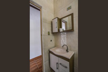 Casa à venda com 100m², 2 quartos e 2 vagas Casa à venda com 100m², 2 quartos e 2 vagasBanheiro da Suíte