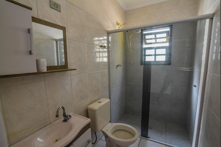 Casa à venda com 100m², 2 quartos e 2 vagas Casa à venda com 100m², 2 quartos e 2 vagasBanheiro da Suíte