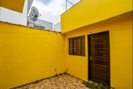 Casa à venda com 100m², 2 quartos e 2 vagas Casa à venda com 100m², 2 quartos e 2 vagasQuintal