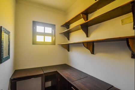 Casa à venda com 100m², 2 quartos e 2 vagas Casa à venda com 100m², 2 quartos e 2 vagasEscritório