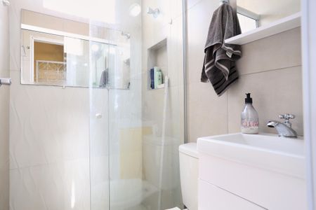 Casa para alugar com 250m², 3 quartos e 2 vagas Casa para alugar com 250m², 3 quartos e 2 vagasSuíte Banheiro