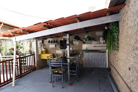 Casa para alugar com 250m², 3 quartos e 2 vagas Casa para alugar com 250m², 3 quartos e 2 vagasÁrea comum