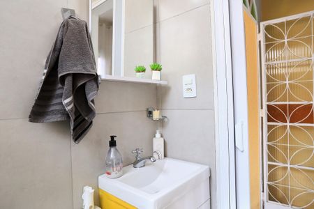 Casa para alugar com 250m², 3 quartos e 2 vagas Casa para alugar com 250m², 3 quartos e 2 vagasSuíte Banheiro