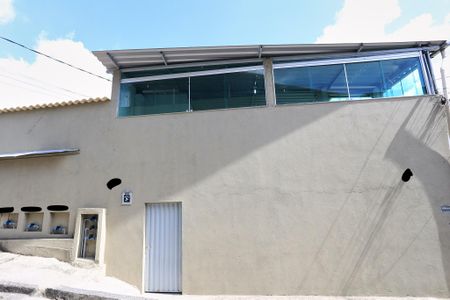 Casa para alugar com 250m², 3 quartos e 2 vagas Casa para alugar com 250m², 3 quartos e 2 vagasFachada