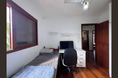 Casa à venda com 200m², 3 quartos e 3 vagasQuarto 2