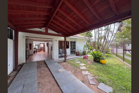 Casa à venda com 200m², 3 quartos e 3 vagasQuintal