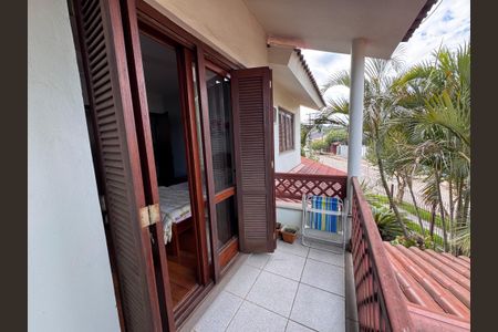 Casa à venda com 200m², 3 quartos e 3 vagasVaranda da Suíte