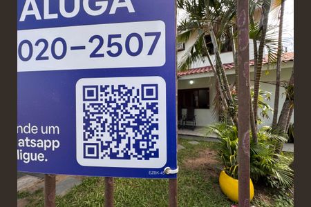 Casa à venda com 200m², 3 quartos e 3 vagasPlaca