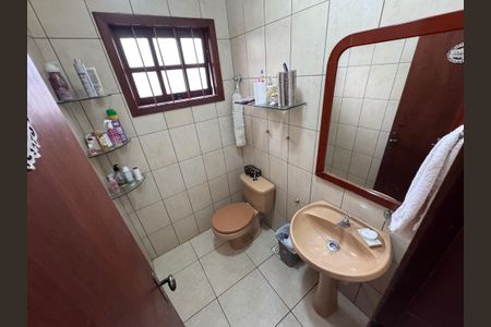 Casa à venda com 200m², 3 quartos e 3 vagasBanheiro