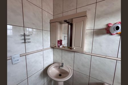 Casa à venda com 200m², 3 quartos e 3 vagasBanheiro