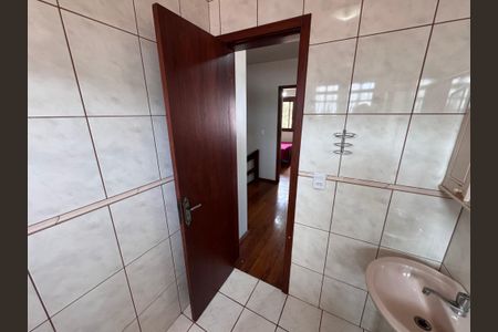 Casa à venda com 200m², 3 quartos e 3 vagasBanheiro