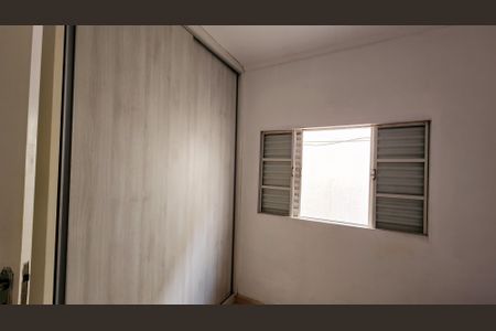Casa à venda com 200m², 3 quartos e 2 vagasQuarto 2