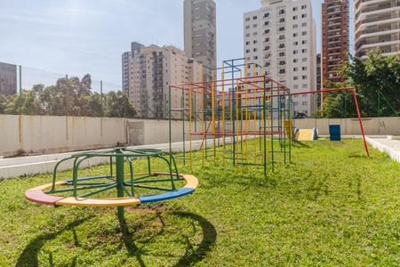 Apartamento à venda com 124m², 3 quartos e 1 vagaÁrea comum - Playground