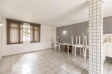 Apartamento à venda com 50m², 2 quartos e 1 vaga Apartamento à venda com 50m², 2 quartos e 1 vagaÁrea comum - Salão de festas
