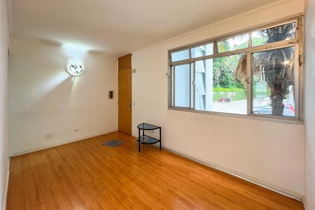 Apartamento à venda com 50m², 2 quartos e 1 vaga Apartamento à venda com 50m², 2 quartos e 1 vagaSala