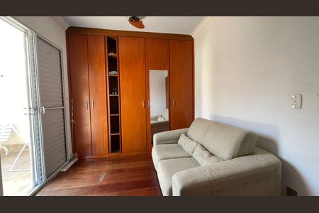 Casa de condomínio à venda com 160m², 4 quartos e 3 vagas Casa de condomínio à venda com 160m², 4 quartos e 3 vagasQuarto 2