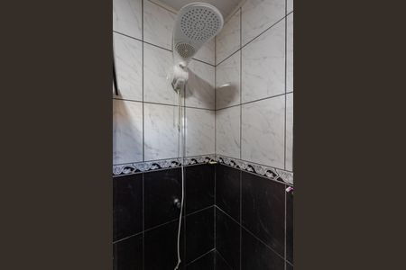 Casa à venda com 99m², 4 quartos e 6 vagas Casa à venda com 99m², 4 quartos e 6 vagasBanheiro- casa 2