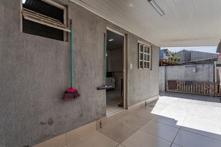 Casa à venda com 99m², 4 quartos e 6 vagas Casa à venda com 99m², 4 quartos e 6 vagasÁrea de Serviço