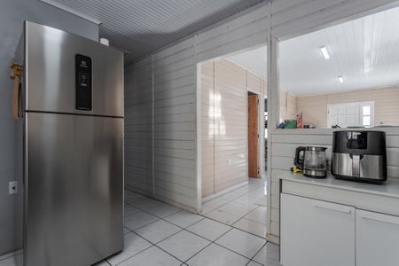 Casa à venda com 99m², 4 quartos e 6 vagas Casa à venda com 99m², 4 quartos e 6 vagasCozinha