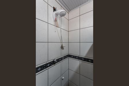 Casa à venda com 99m², 4 quartos e 6 vagas Casa à venda com 99m², 4 quartos e 6 vagasBanheiro