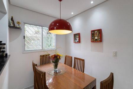 Casa à venda com 102m², 3 quartos e 2 vagasCozinha