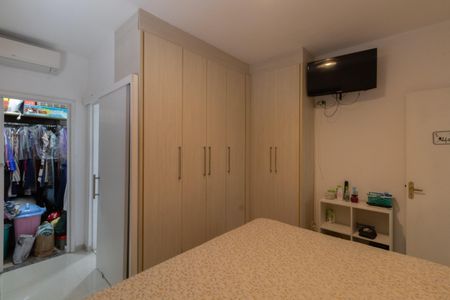 Casa à venda com 102m², 3 quartos e 2 vagasSuíte