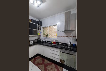 Casa à venda com 102m², 3 quartos e 2 vagasCozinha