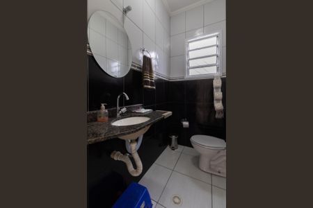 Casa à venda com 102m², 3 quartos e 2 vagasLavabo