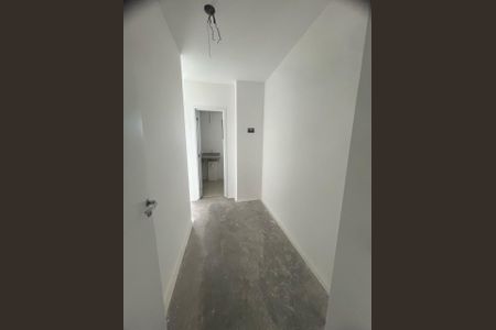 Apartamento à venda com 93m², 3 quartos e 2 vagasCorredor