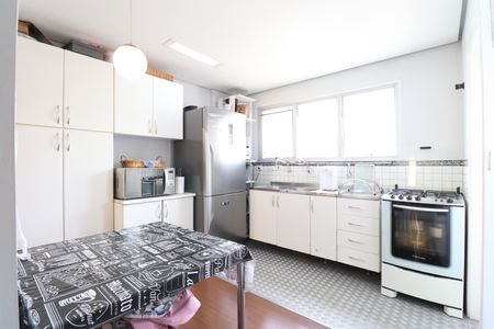 Apartamento à venda com 87m², 2 quartos e 1 vagaCozinha e Área de Serviço