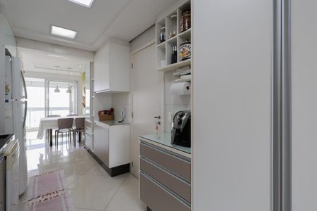 Apartamento à venda com 145m², 3 quartos e 3 vagas Apartamento à venda com 145m², 3 quartos e 3 vagasCozinha