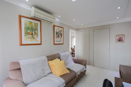 Apartamento à venda com 145m², 3 quartos e 3 vagas Apartamento à venda com 145m², 3 quartos e 3 vagasEscritório