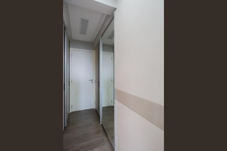 Apartamento à venda com 145m², 3 quartos e 3 vagas Apartamento à venda com 145m², 3 quartos e 3 vagasCloset da Suíte 1
