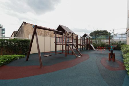 Apartamento à venda com 145m², 3 quartos e 3 vagas Apartamento à venda com 145m², 3 quartos e 3 vagasÁrea comum - Playground