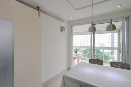 Apartamento à venda com 145m², 3 quartos e 3 vagas Apartamento à venda com 145m², 3 quartos e 3 vagasCopa