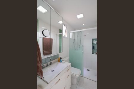 Apartamento à venda com 145m², 3 quartos e 3 vagas Apartamento à venda com 145m², 3 quartos e 3 vagasBanheiro da Suíte 2