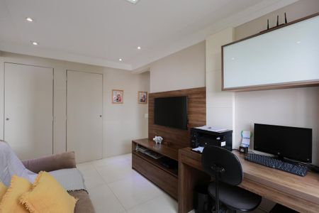 Apartamento à venda com 145m², 3 quartos e 3 vagas Apartamento à venda com 145m², 3 quartos e 3 vagasEscritório