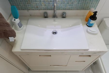 Apartamento à venda com 145m², 3 quartos e 3 vagas Apartamento à venda com 145m², 3 quartos e 3 vagasBanheiro da Suíte 2